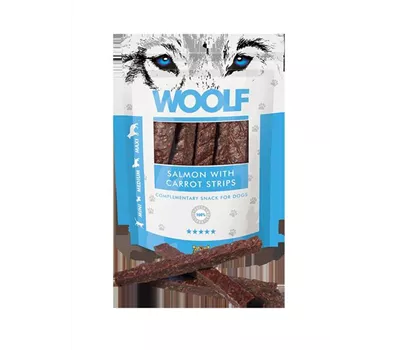 Woolf salmon with carrot strips